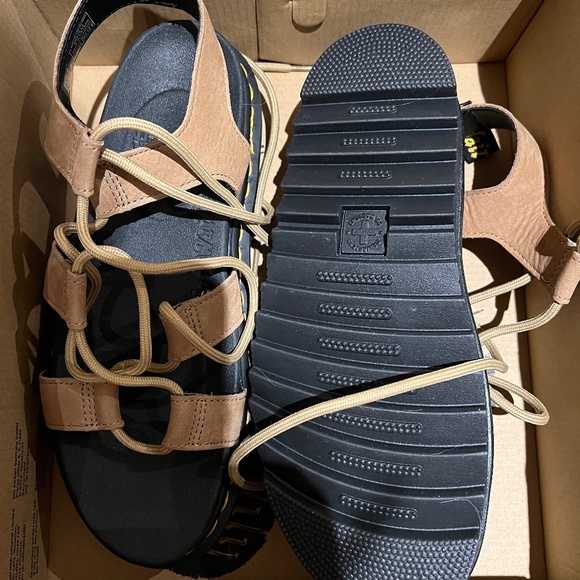 Dr. Martens Nartilla Savannah tan sandals - Picture 9 of 9